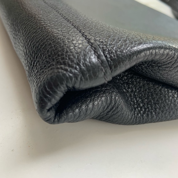 Prada shoulder bag with double strap - Picture 4 of 8